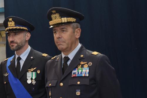Il maggiore Gaetano Farina, nuovo comandante del 313. Stormo, Pattuglia acrobatica nazionale (Pan) e il generale comandante delle forze di combattimento dell'Aeronautica militare Silvano Frigerio